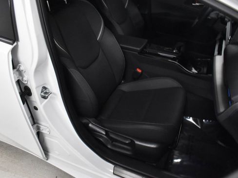 Used 2024 Toyota Prius XLE image 15