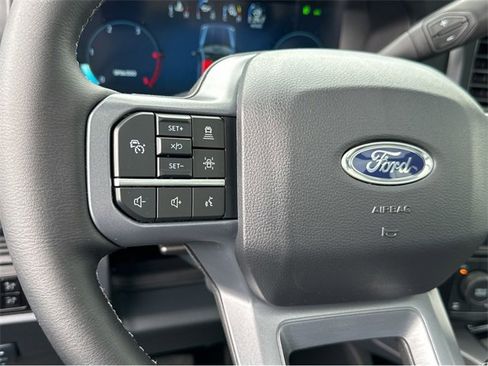 New 2025 Ford F250 Lariat w/ Lariat Ultimate Package image 25