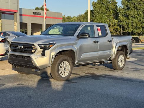New 2025 Toyota Tacoma SR image 2