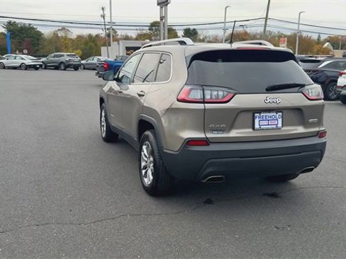 Used 2021 Jeep Cherokee Latitude Lux w/ Comfort/Convenience Group image 7