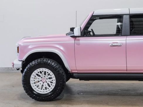 Used 2025 Ford Bronco Heritage Edition image 39