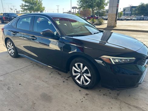 Used 2025 Honda Civic LX image 4