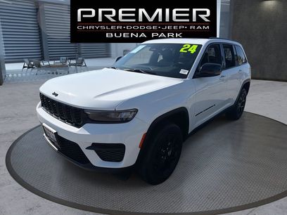 Used 2024 Jeep Grand Cherokee Altitude
