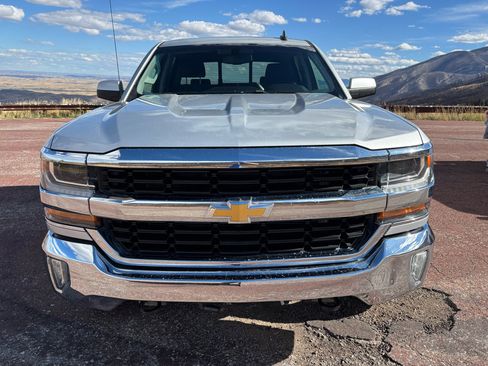 Used 2018 Chevrolet Silverado 1500 LT w/ All Star Edition image 4
