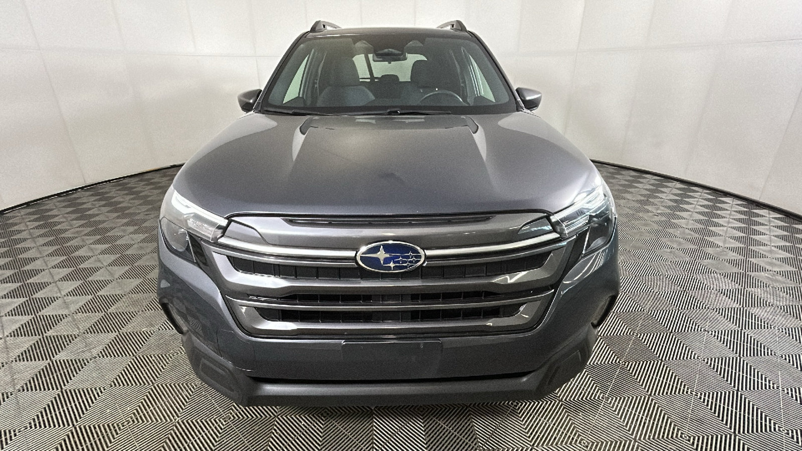 Used 2025 Subaru Forester Premium AWD/4WD image 8