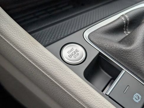 New 2026 Volkswagen Jetta SE FWD image 26