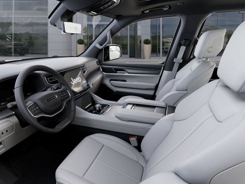 New 2026 Jeep Grand Wagoneer 4WD w/ Premium Group I image 22