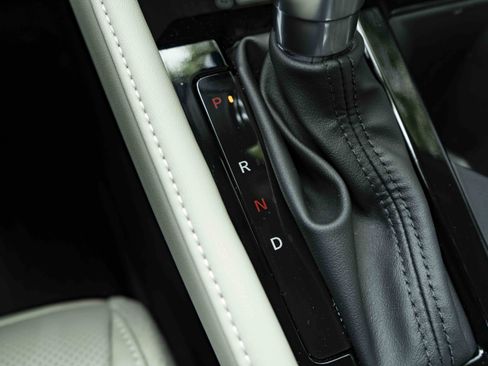 Used 2025 Honda Accord Touring image 30