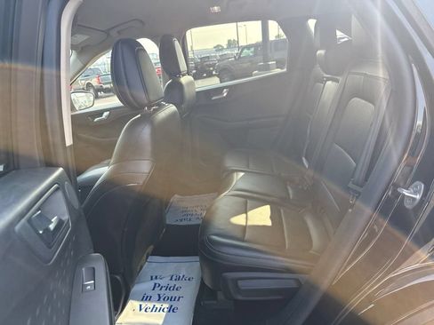 Used 2020 Ford Escape Titanium AWD/4WD image 28