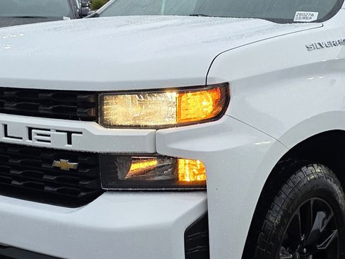 Used 2022 Chevrolet Silverado 1500 Custom image 8