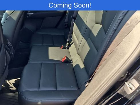 Used 2023 Cadillac XT4 Premium Luxury w/ Cold Weather Package AWD/4WD image 20
