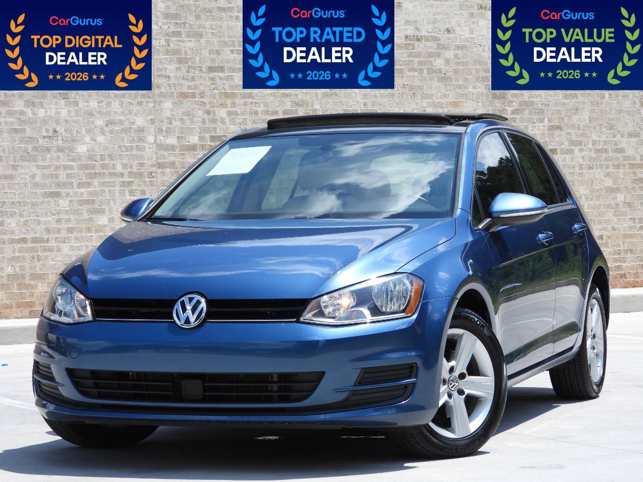 Used 2017 Volkswagen Golf Wolfsburg Edition FWD image 2