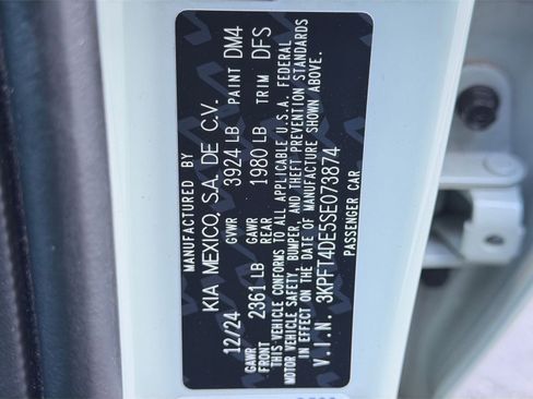 Used 2025 Kia K4 LXS image 27