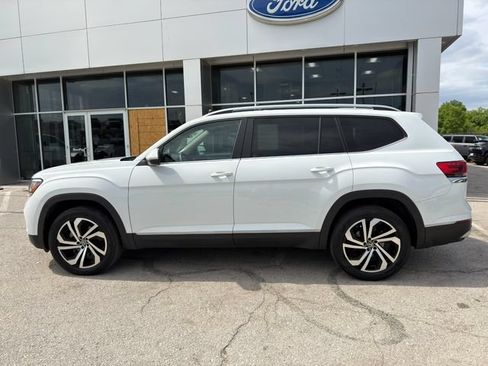 Used 2022 Volkswagen Atlas SEL AWD/4WD image 4