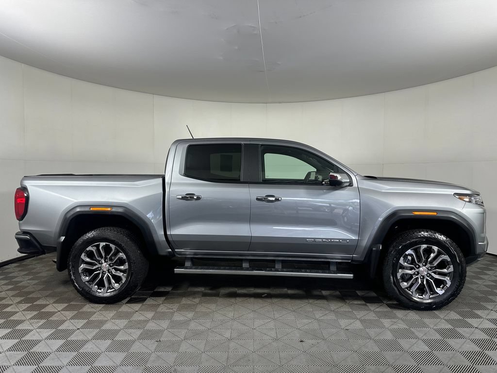 Used 2026 GMC Canyon Denali AWD/4WD image 6