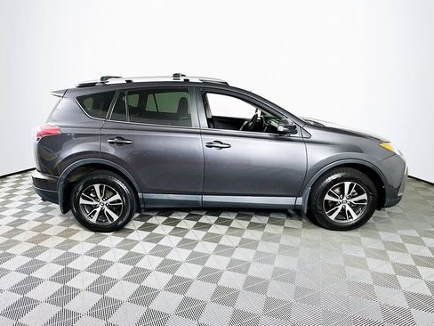Used 2016 Toyota RAV4 XLE AWD/4WD image 8