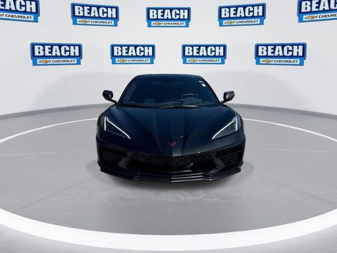 Used 2023 Chevrolet Corvette Stingray Premium Conv w/ Z51 Performance Package RWD image 3
