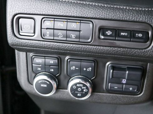 Used 2023 GMC Yukon Denali w/ Max Trailering Package AWD/4WD image 23