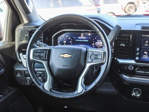 Used 2023 Chevrolet Silverado 1500 LT RWD image 16