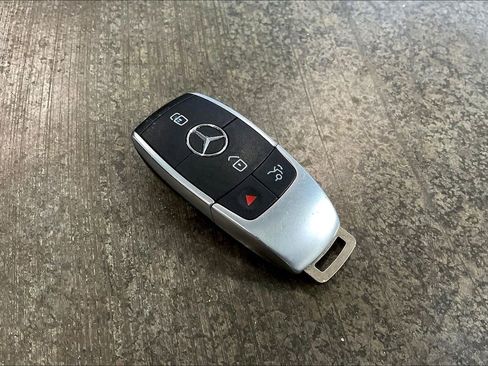 Used 2025 Mercedes-Benz CLA 250 image 11