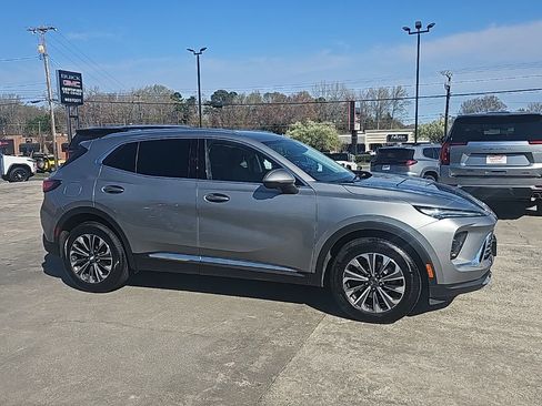 Certified 2025 Buick Envision Preferred image 2