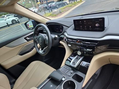 Used 2024 Acura MDX FWD image 18