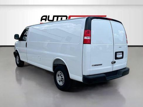 Used 2025 Chevrolet Express 2500 Extended w/ Driver Convenience Package RWD image 5