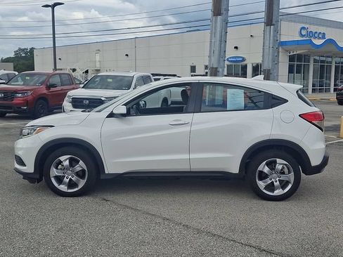 Used 2022 Honda HR-V LX image 8