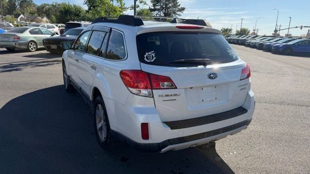 Used 2013 Subaru Outback 3.6R Limited AWD/4WD image 3