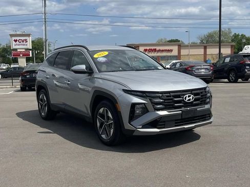 Certified 2025 Hyundai Tucson SEL image 3