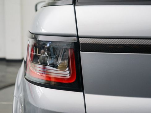 Used 2022 Land Rover Range Rover Sport SVR image 14