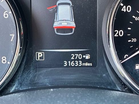 Used 2017 Nissan Rogue SV AWD/4WD image 17