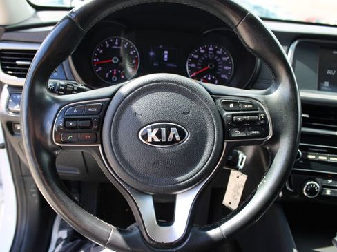 Used 2018 Kia Optima S w/ 18" Alloy Wheels Package image 26