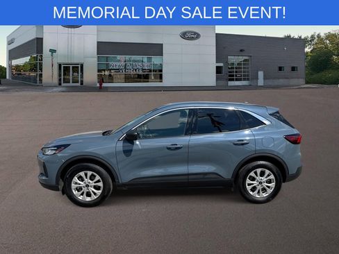 Used 2023 Ford Escape Active AWD/4WD image 7