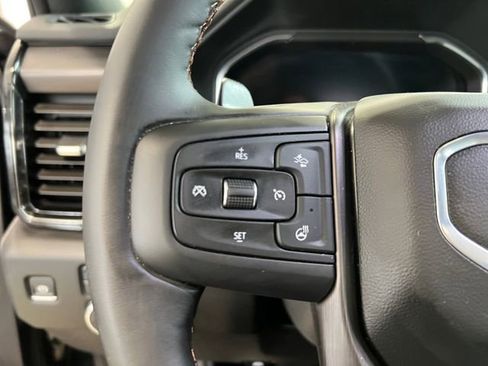 Used 2025 GMC Sierra 1500 AT4 w/ AT4 Premium Package AWD/4WD image 17