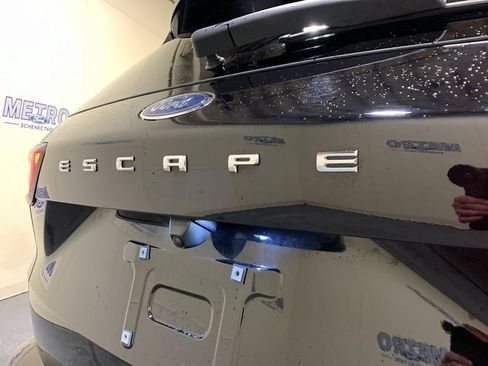 Used 2024 Ford Escape ST-Line w/ Tech Pack #1 AWD/4WD image 17