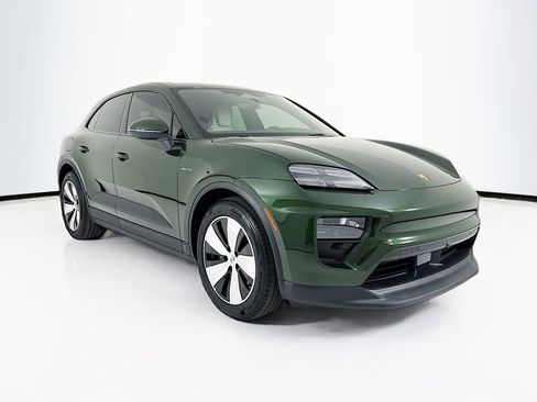 New 2026 Porsche Macan Electric image 7