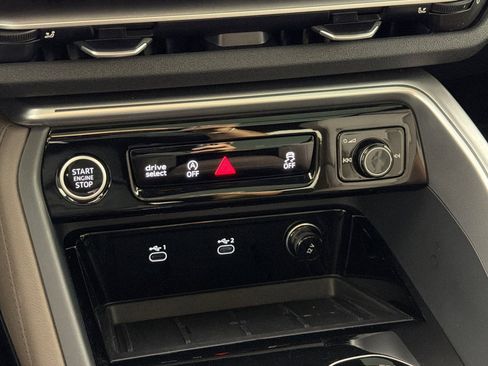 Used 2025 Audi Q5 Premium Plus w/ Premium Plus image 20