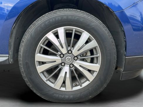 Used 2020 Nissan Pathfinder SL AWD/4WD image 10