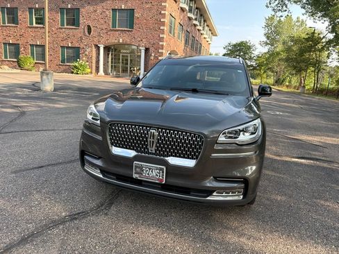 Used 2020 Lincoln Aviator Reserve w/ Equipment Group 202A AWD/4WD image 9