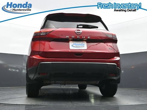 Used 2024 Nissan Rogue S AWD/4WD image 32