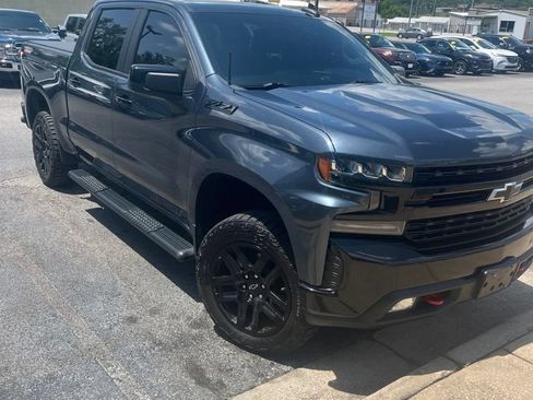 Used 2021 Chevrolet Silverado 1500 LT Trail Boss AWD/4WD image 2