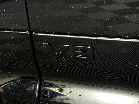 New 2025 Land Rover Defender 110 V8 image 17