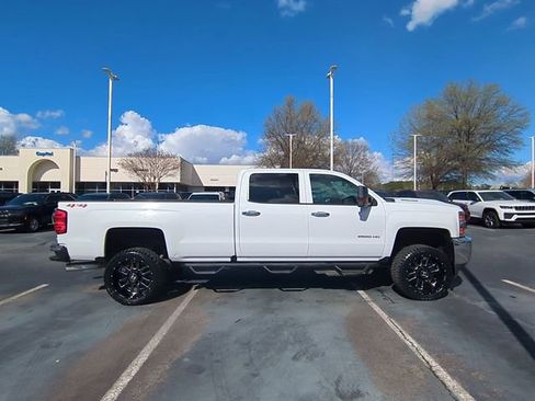 Used 2019 Chevrolet Silverado 2500 W/T w/ WT Convenience Package image 6