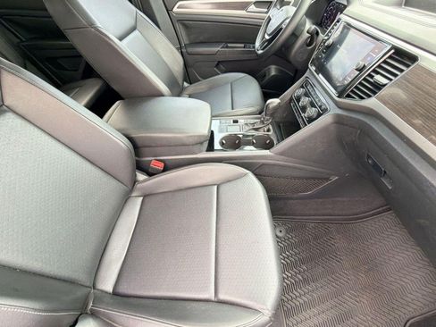 Used 2019 Volkswagen Atlas SEL FWD image 34