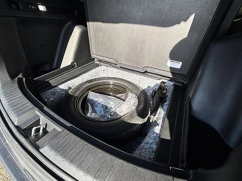 Used 2025 Honda CR-V LX image 39