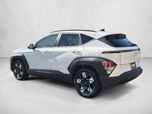 Used 2025 Hyundai Kona SEL FWD image 8