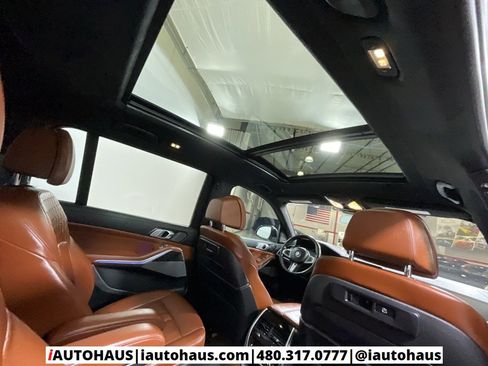 Used 2022 BMW X7 M50i image 46