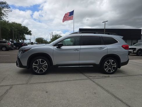 Used 2024 Subaru Ascent Limited w/ Technology Package AWD/4WD image 5