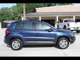 Used 2016 Volkswagen Tiguan S image 2